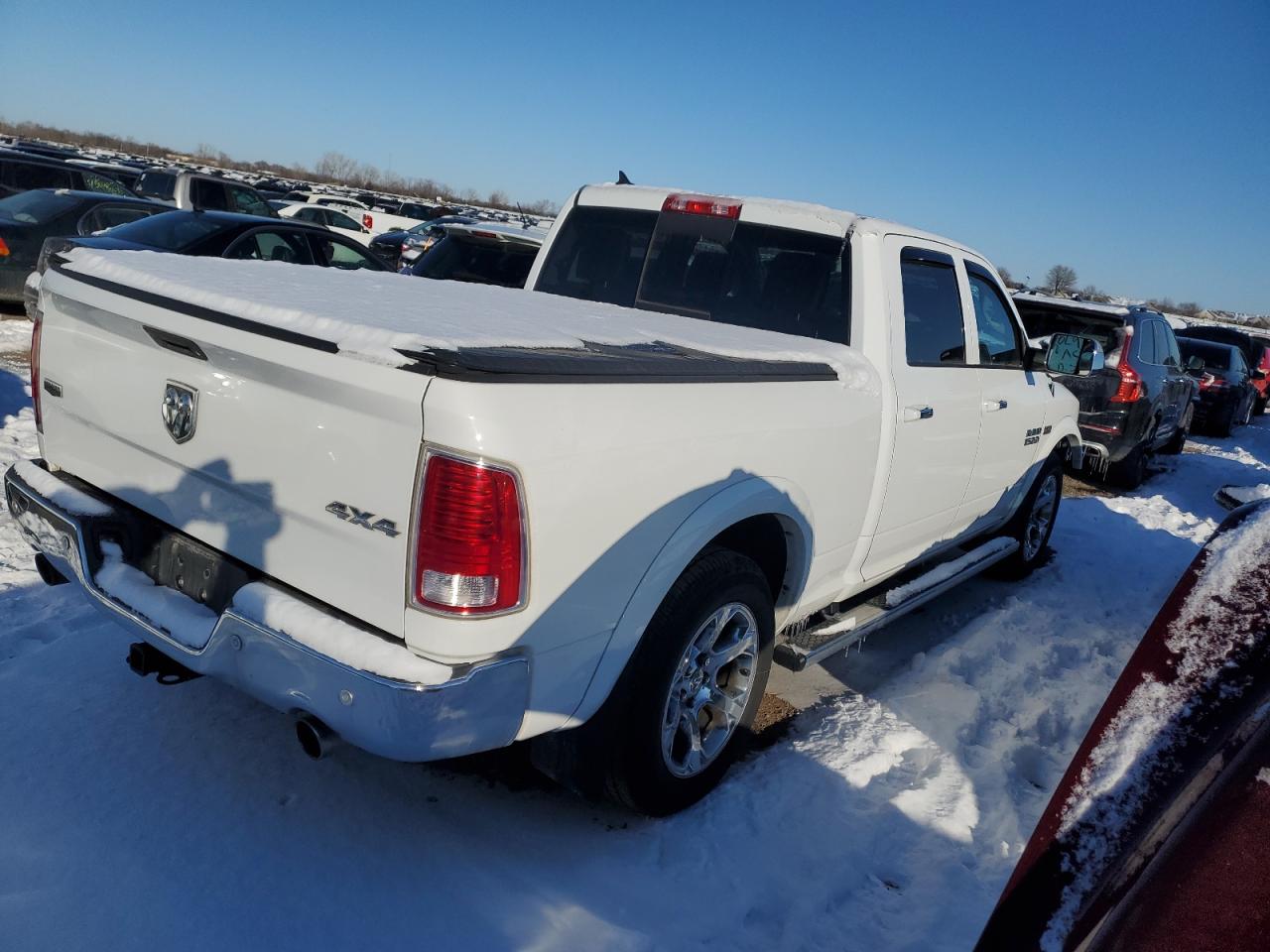 2016 RAM 1500 - Image 3