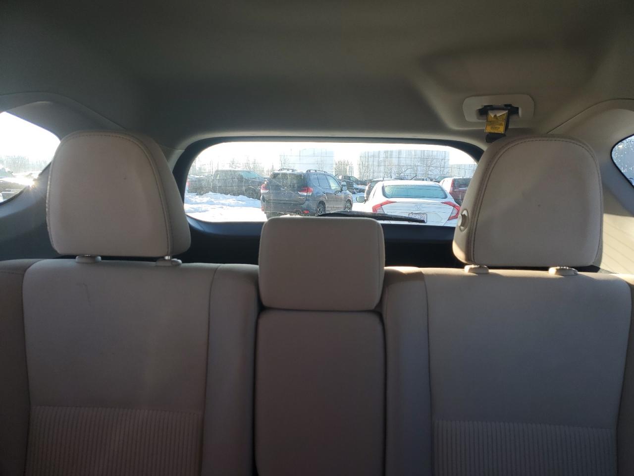 2015 Toyota RAV 4 - Image 10