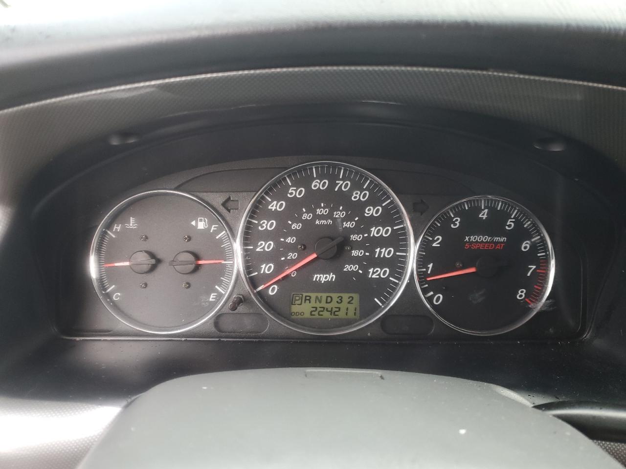 2004 Mazda MPV - Image 9
