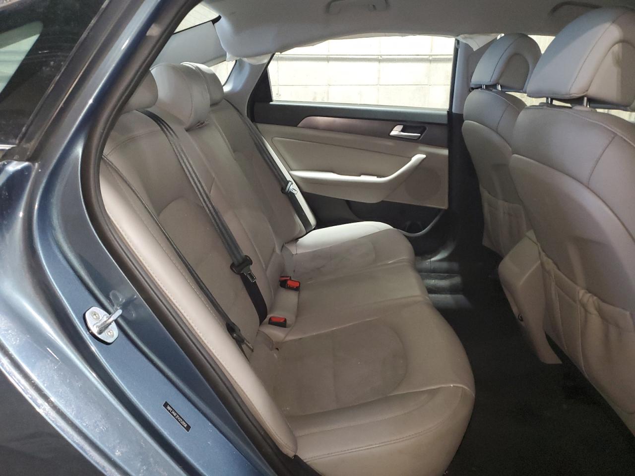 2015 Hyundai Sonata - Image 10