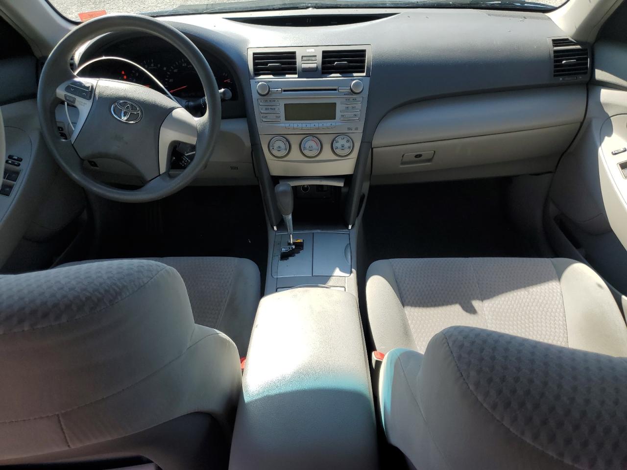 2010 Toyota Camry - Image 8