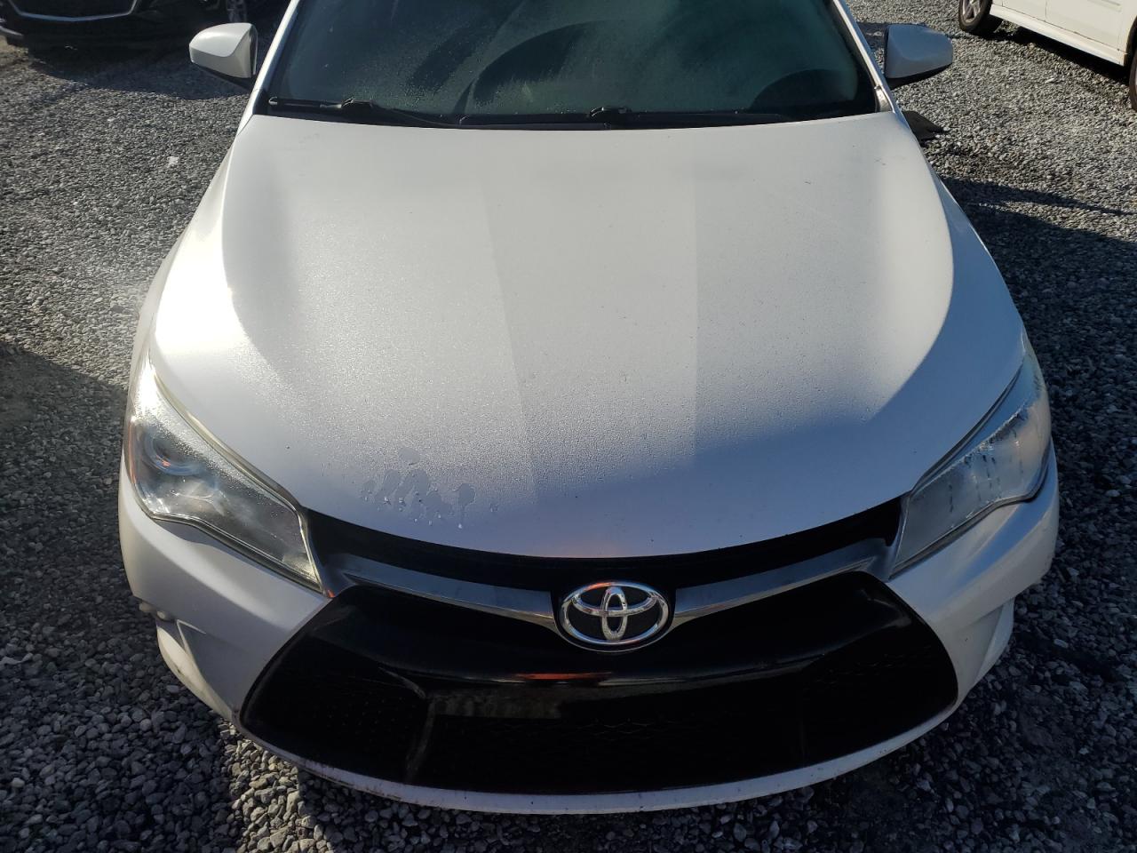 2016 Toyota Camry - Image 13