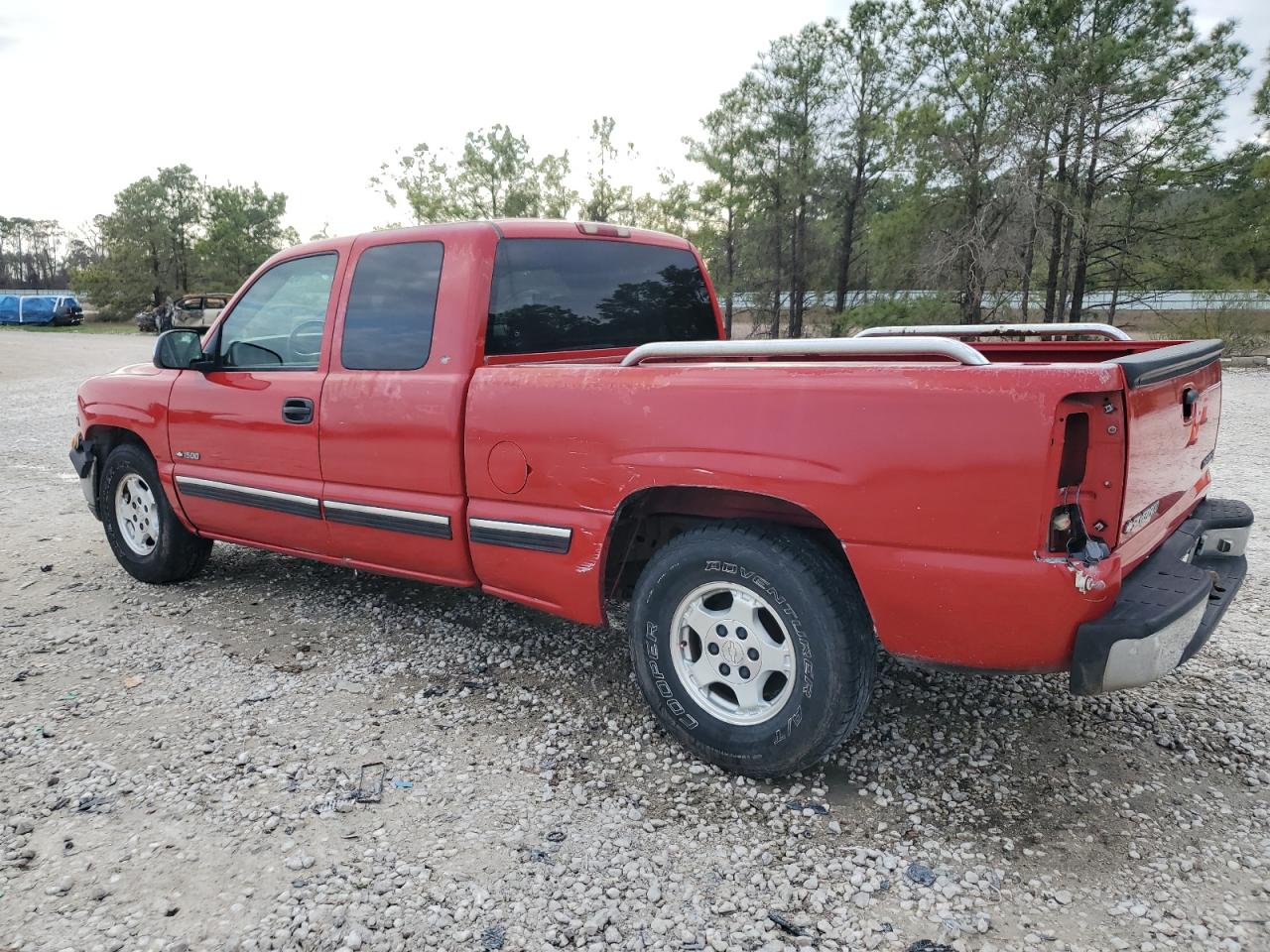 2000 Chevrolet Silverado - Image 2
