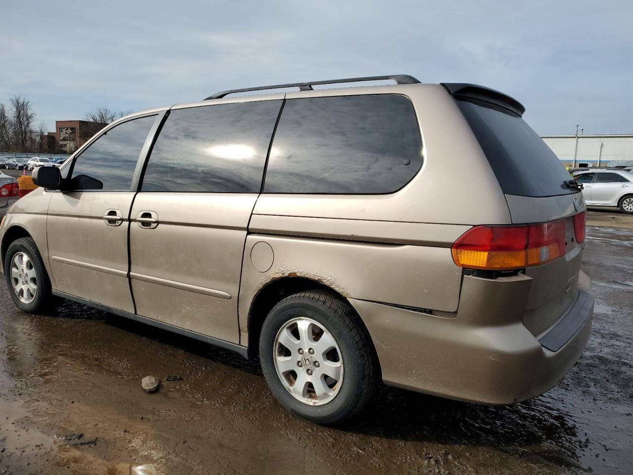 2004 Honda Odyssey - Image 2