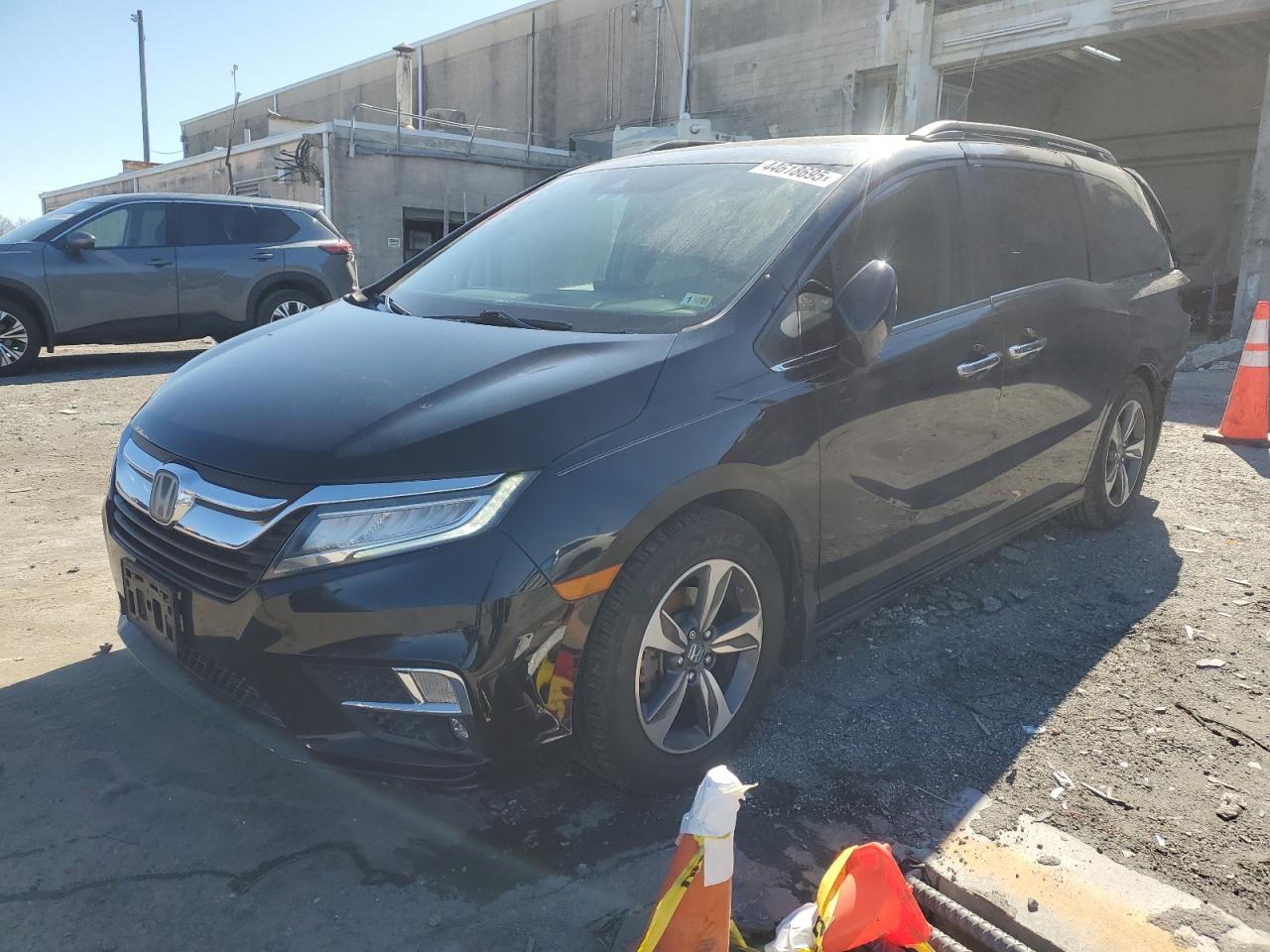 2018 Honda Odyssey - Image 1