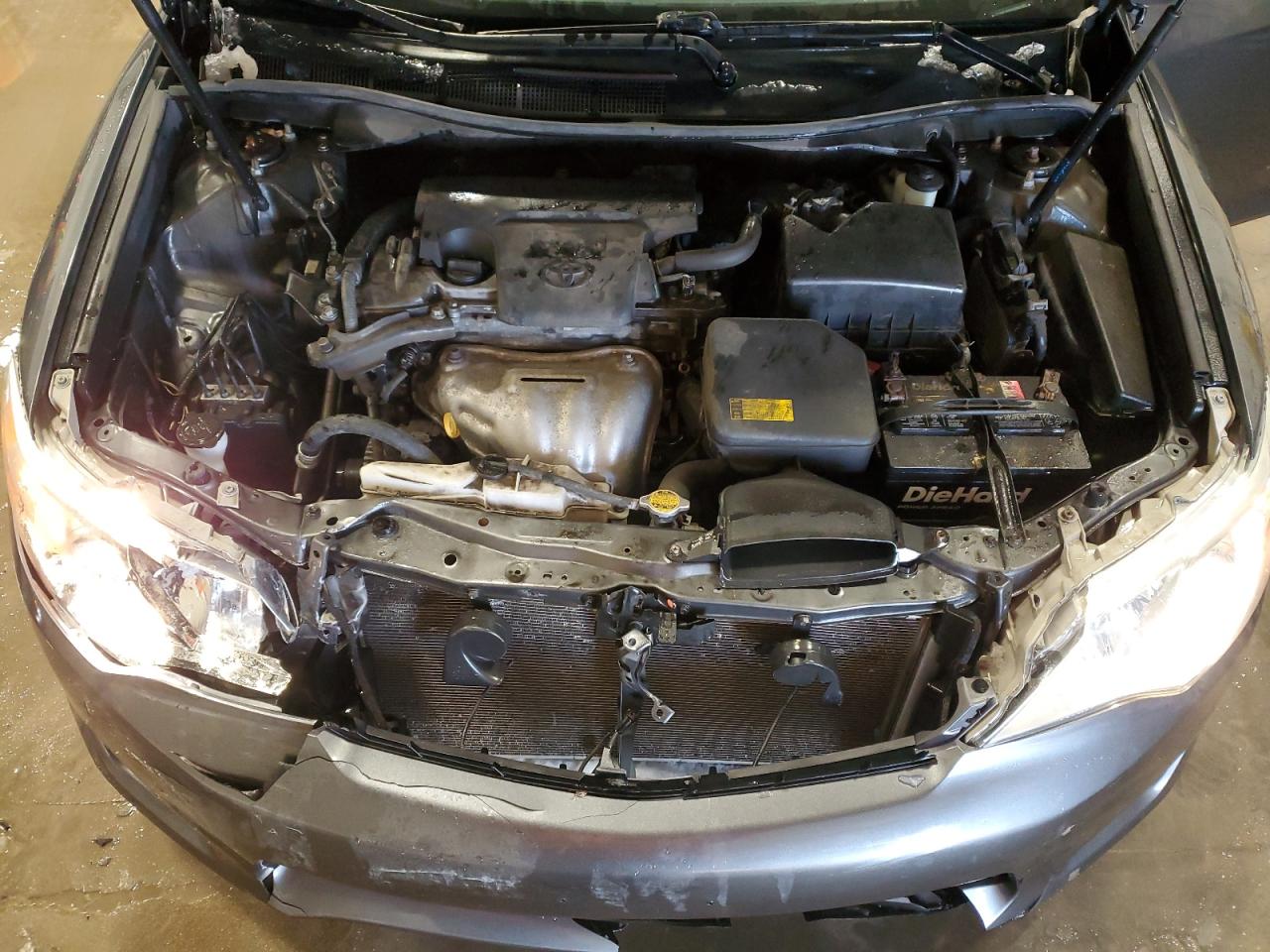 2012 Toyota Camry - Image 11