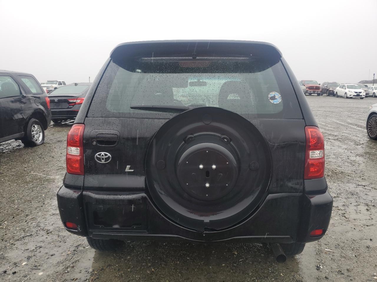 2004 Toyota RAV 4 - Image 6