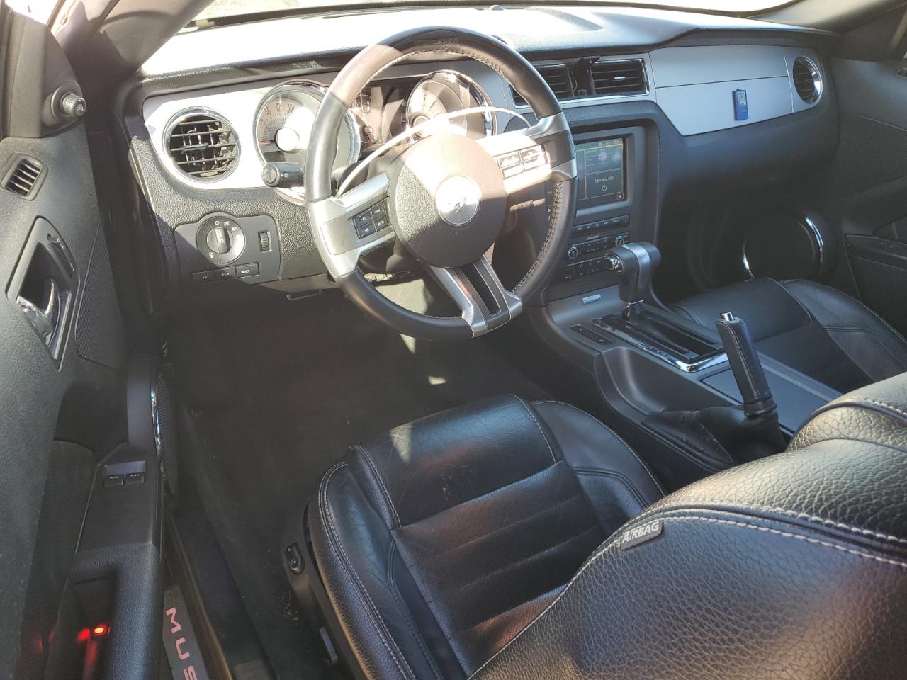 2012 Ford Mustang - Image 8