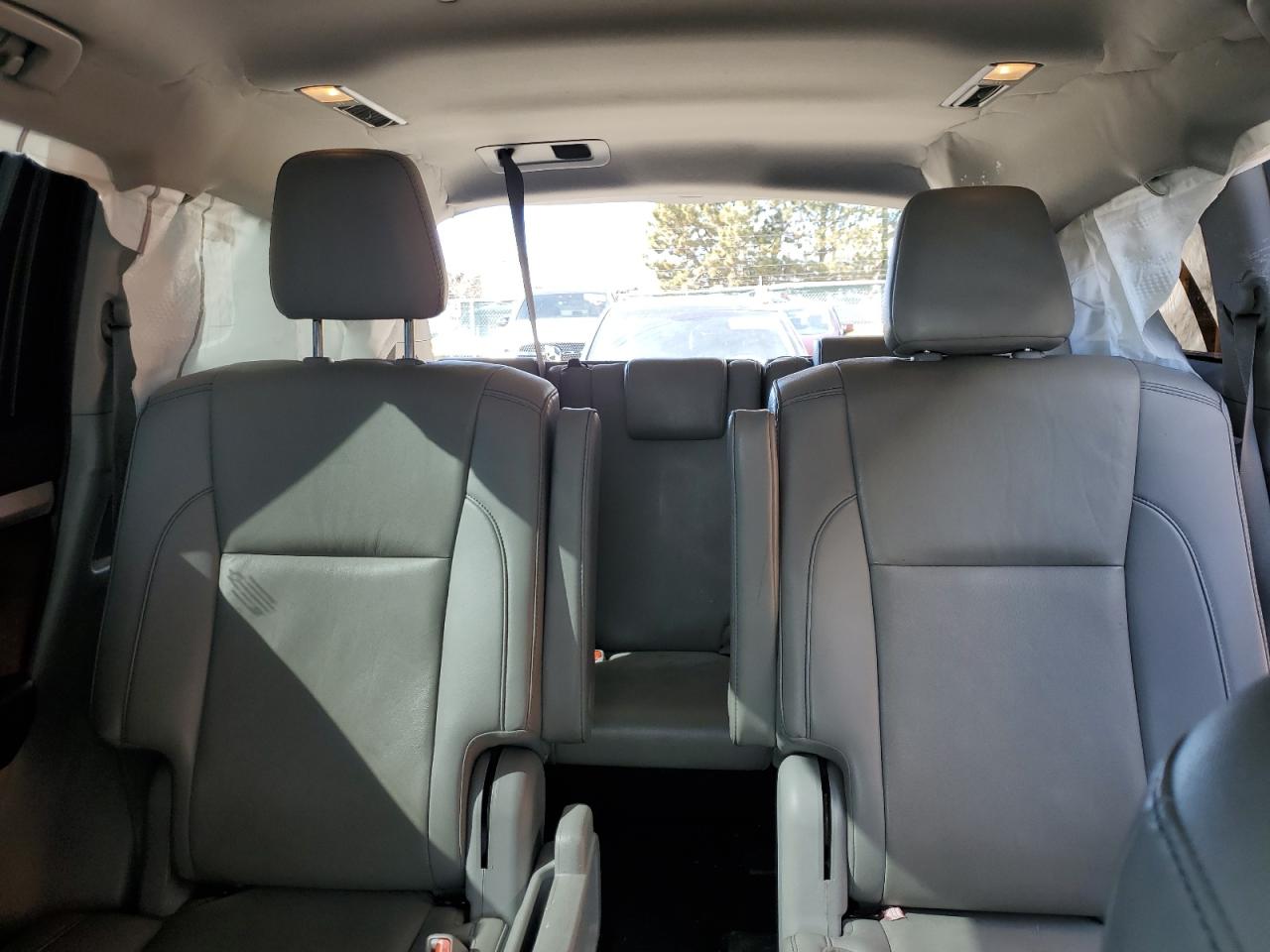 2019 Toyota Highlander - Image 10