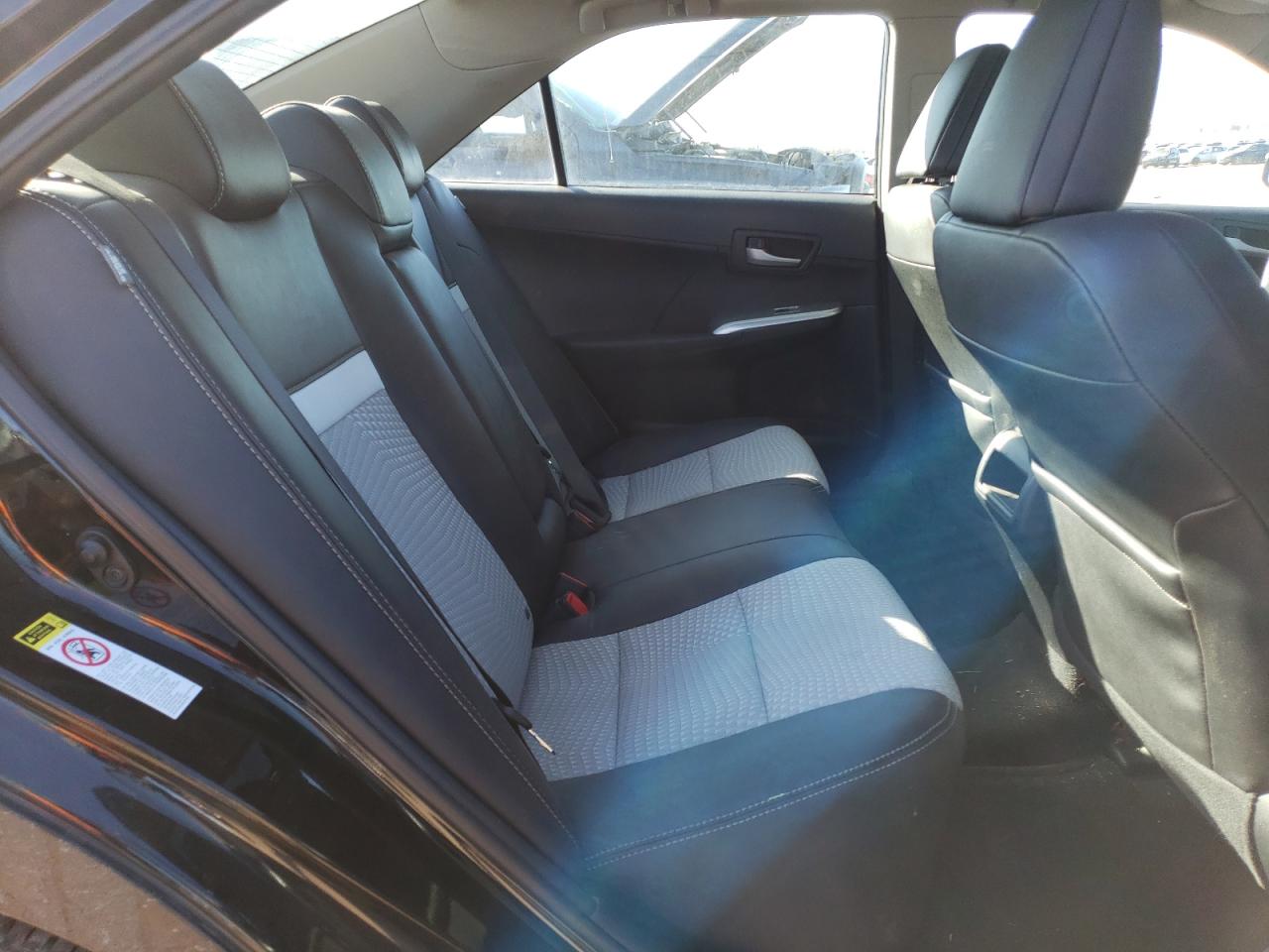 2012 Toyota Camry - Image 11