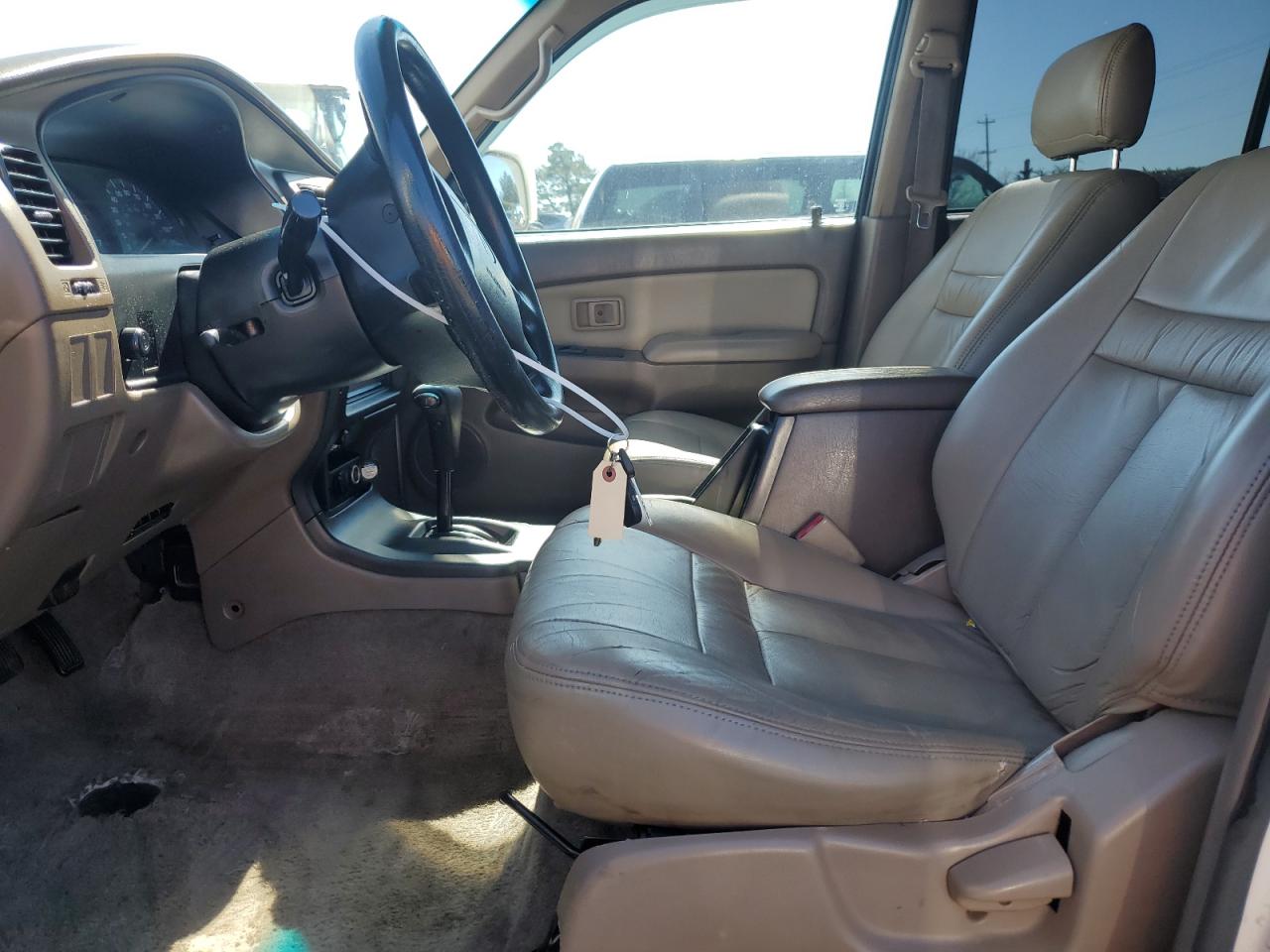 2000 Toyota 4Runner - Image 7