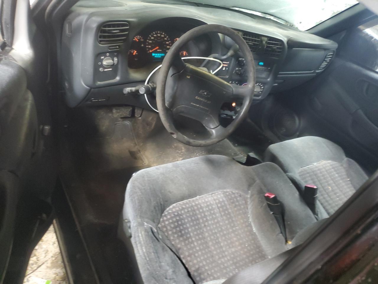 1998 Chevrolet S-10 Pickup - Image 8