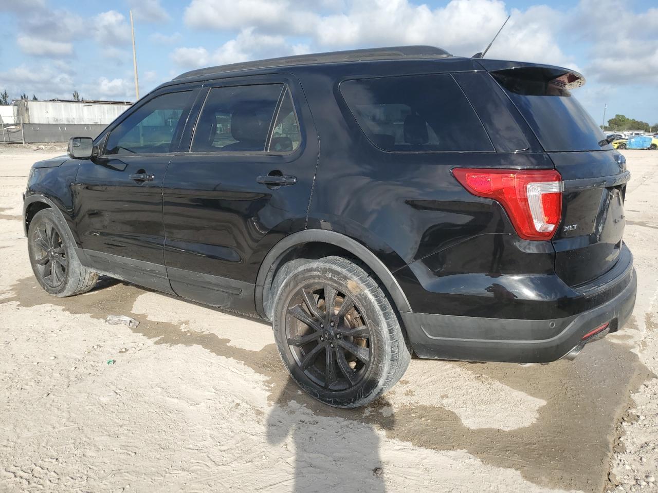 2018 Ford Explorer - Image 2