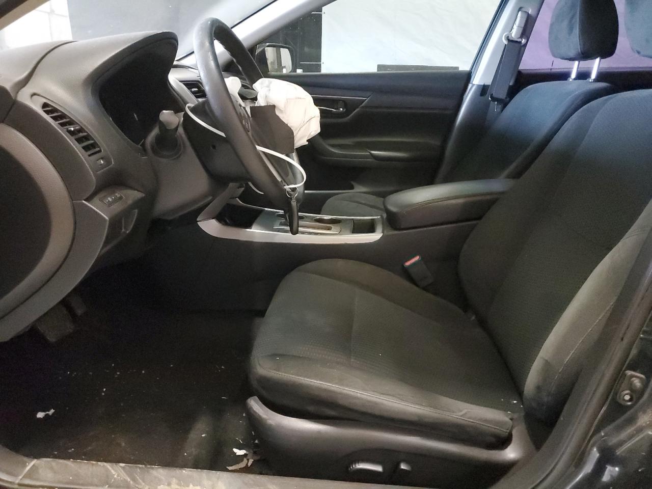 2015 Nissan Altima - Image 7