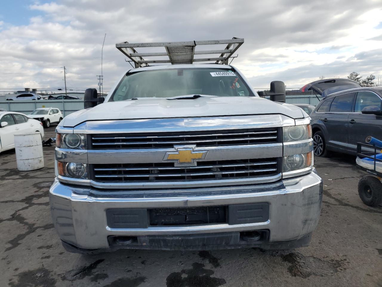 2015 Chevrolet Silverado - Image 5