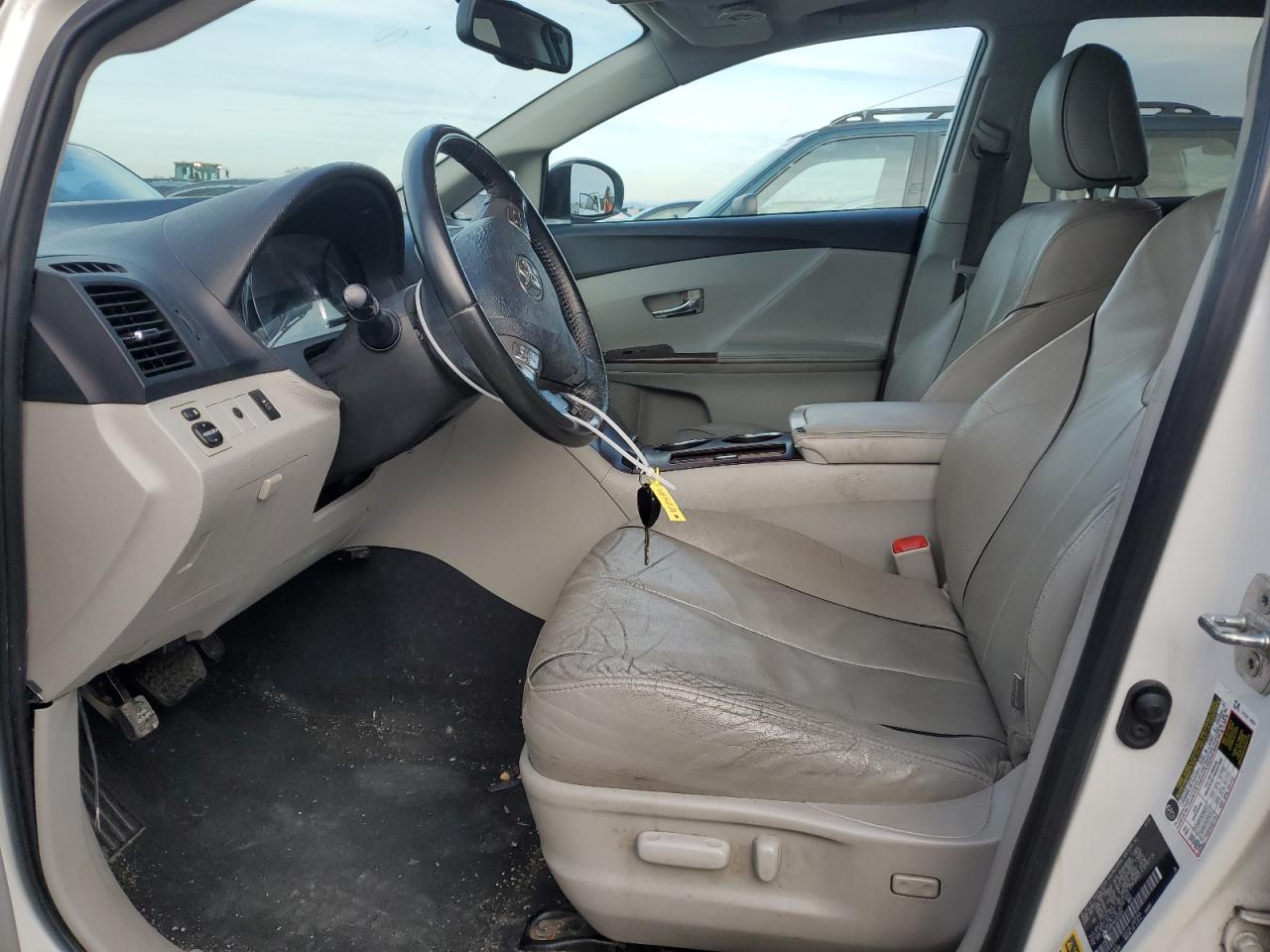 2010 Toyota Venza - Image 7