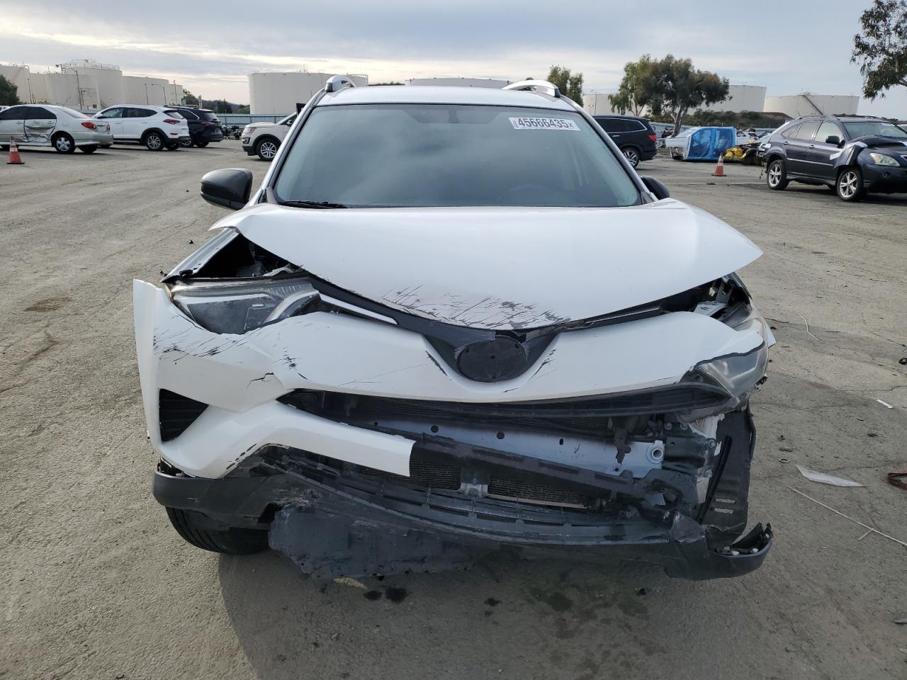 2016 Toyota RAV 4 - Image 5