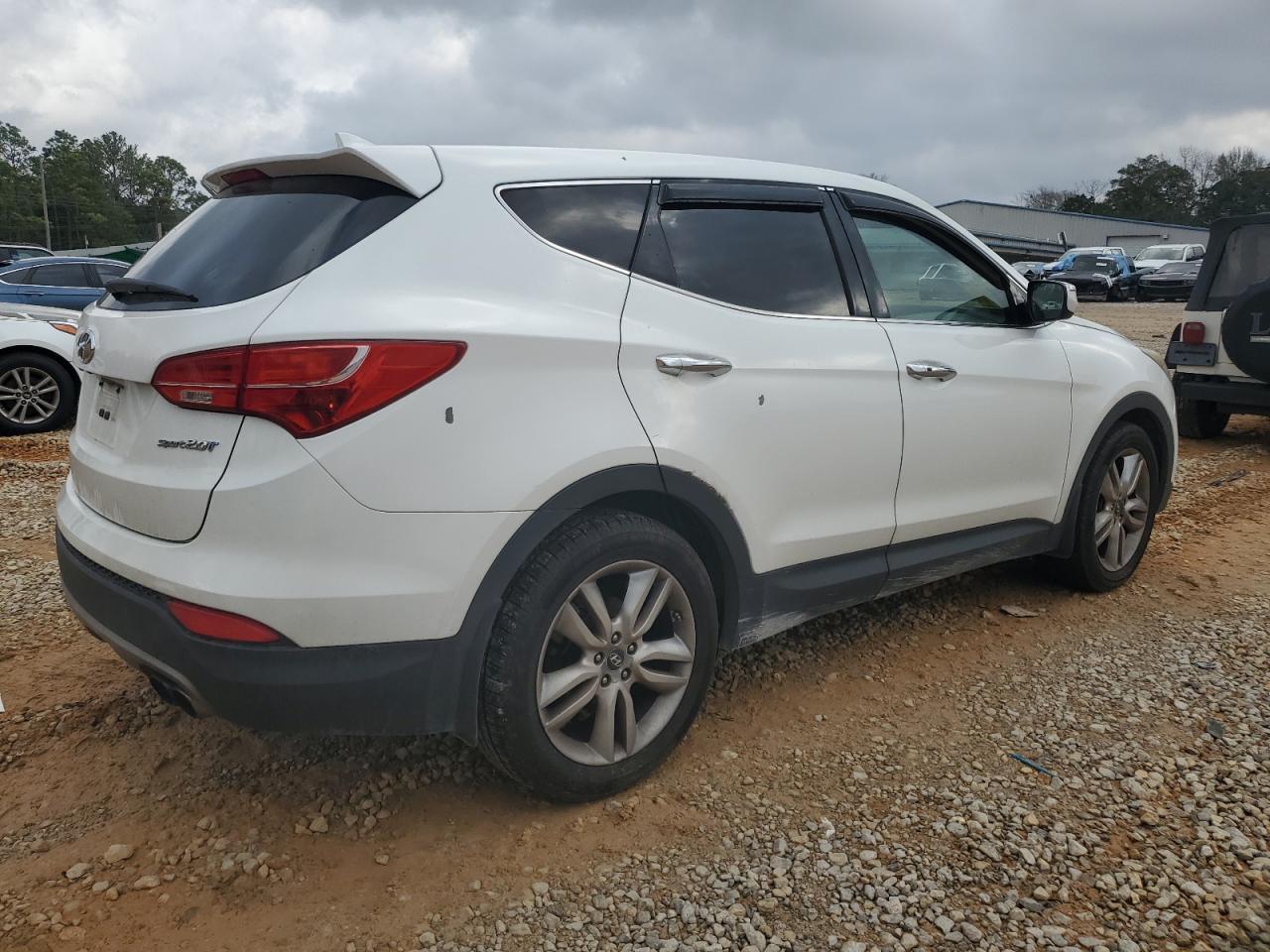 2013 Hyundai Santa Fe - Image 3