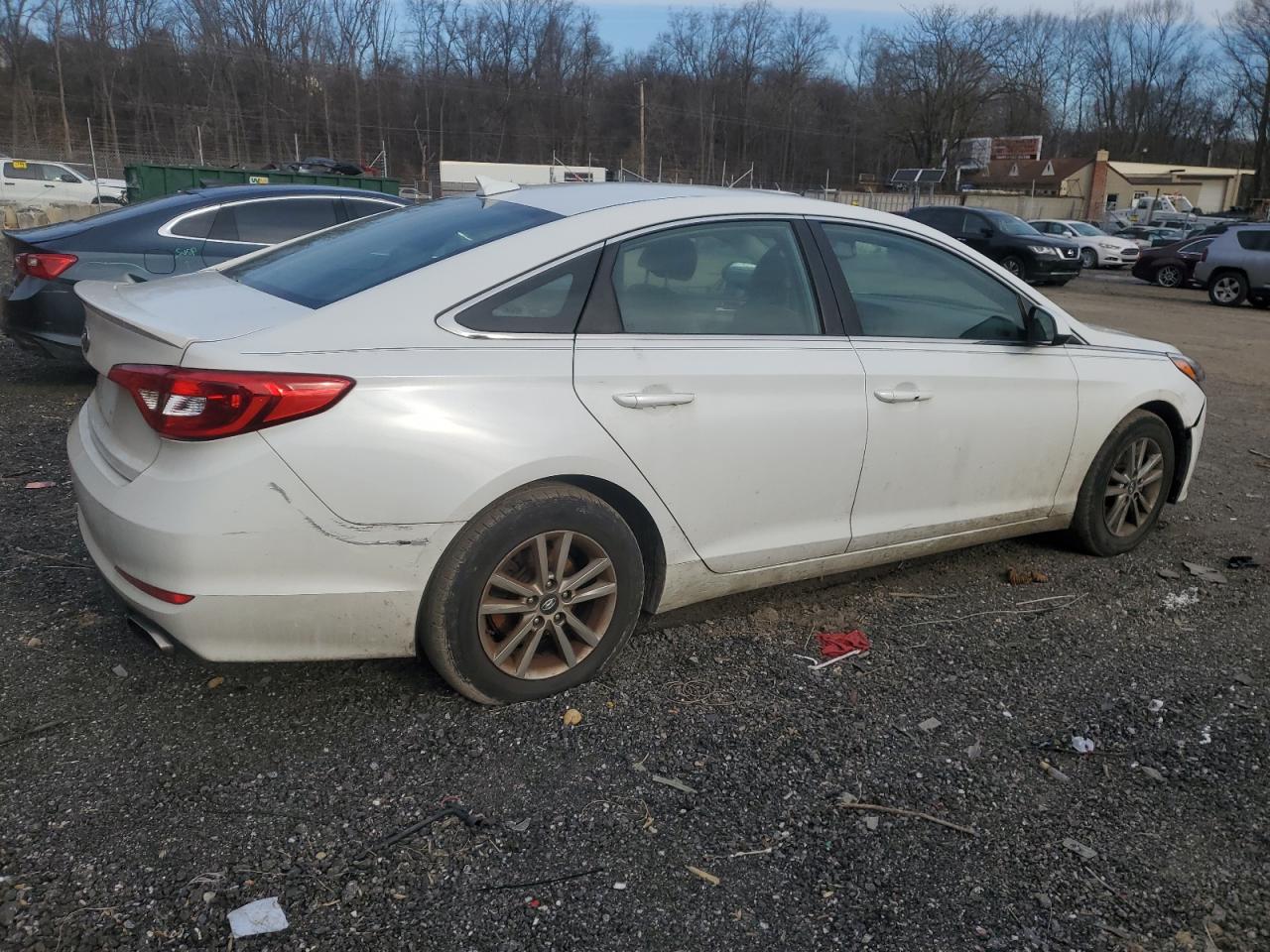 2017 Hyundai Sonata - Image 3