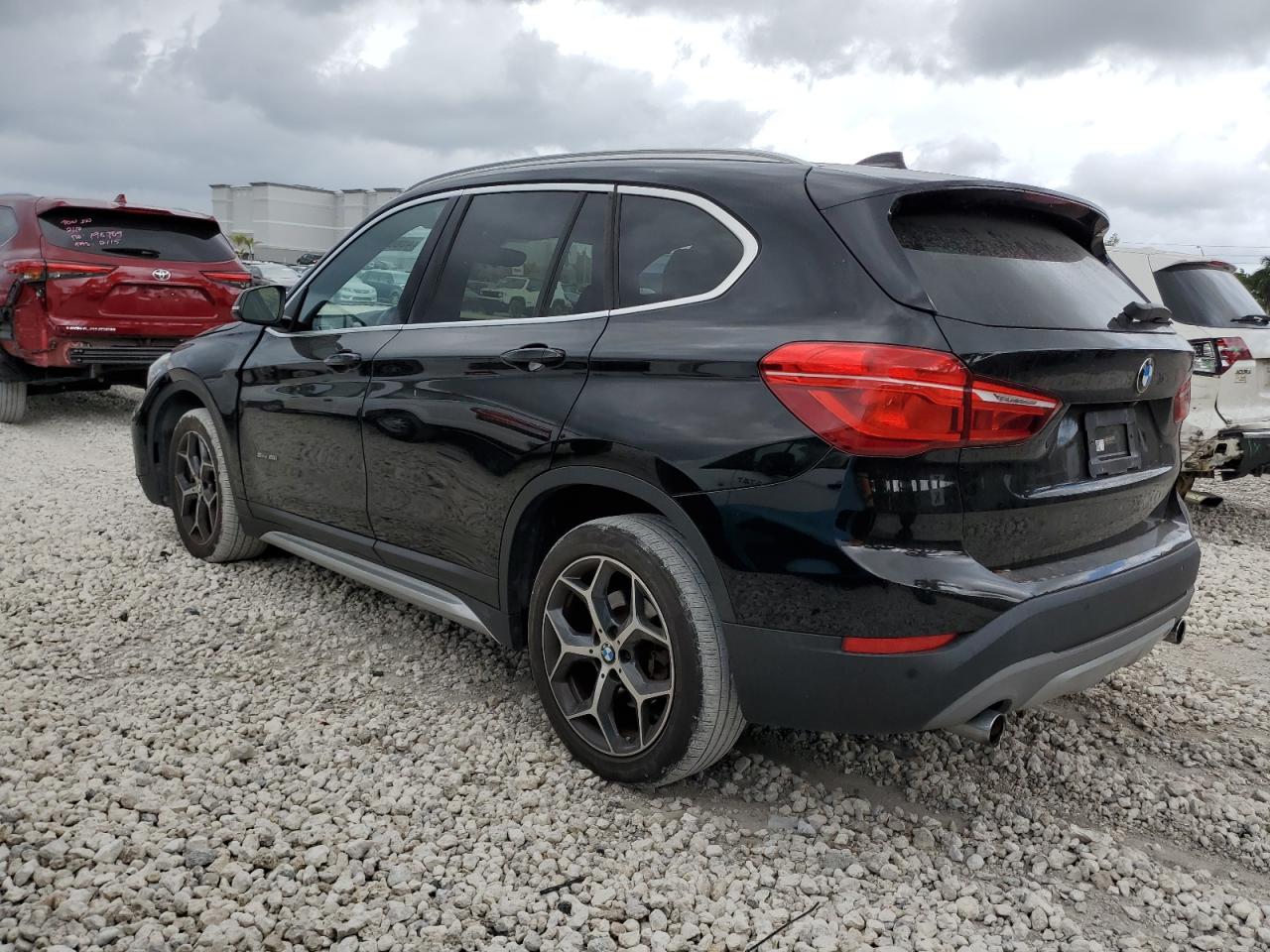 2018 BMW X1 - Image 2