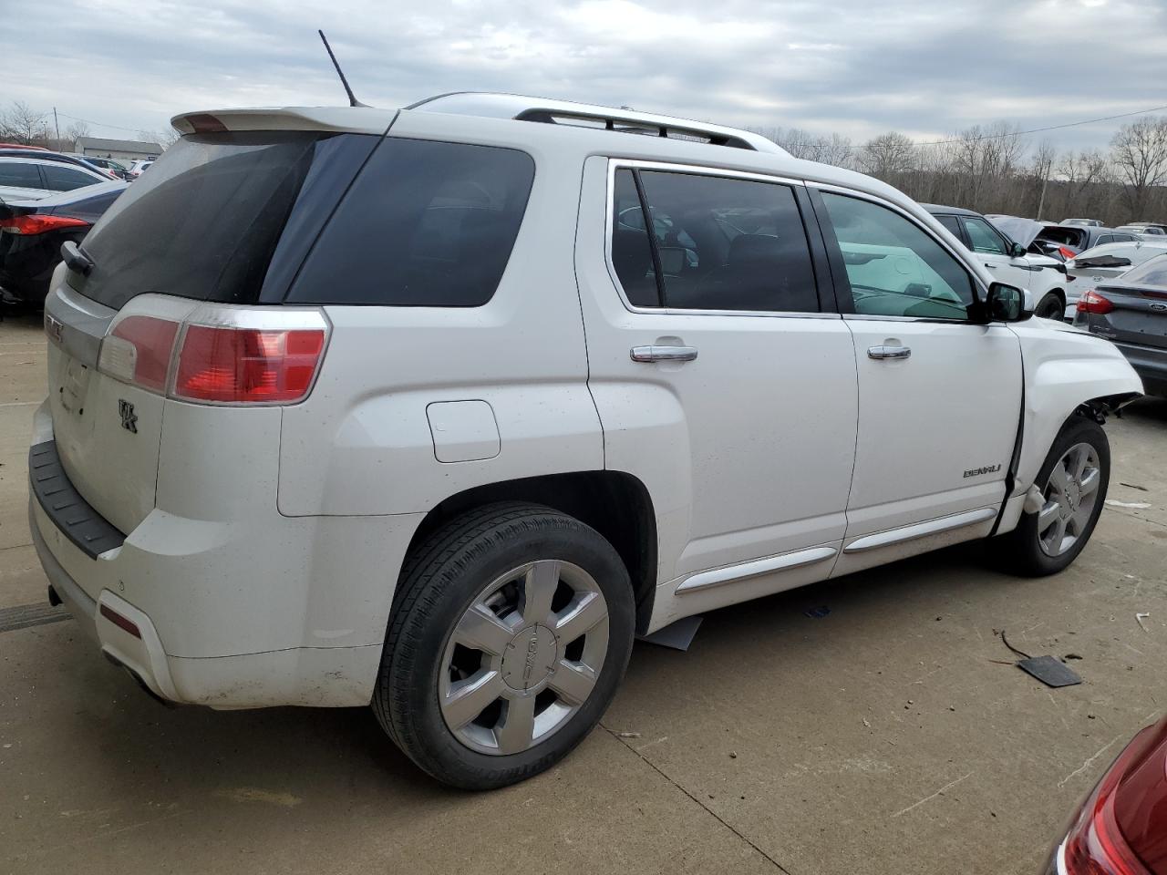 2014 GMC Terrain - Image 3