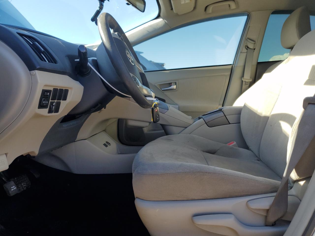 2015 Toyota Prius - Image 7
