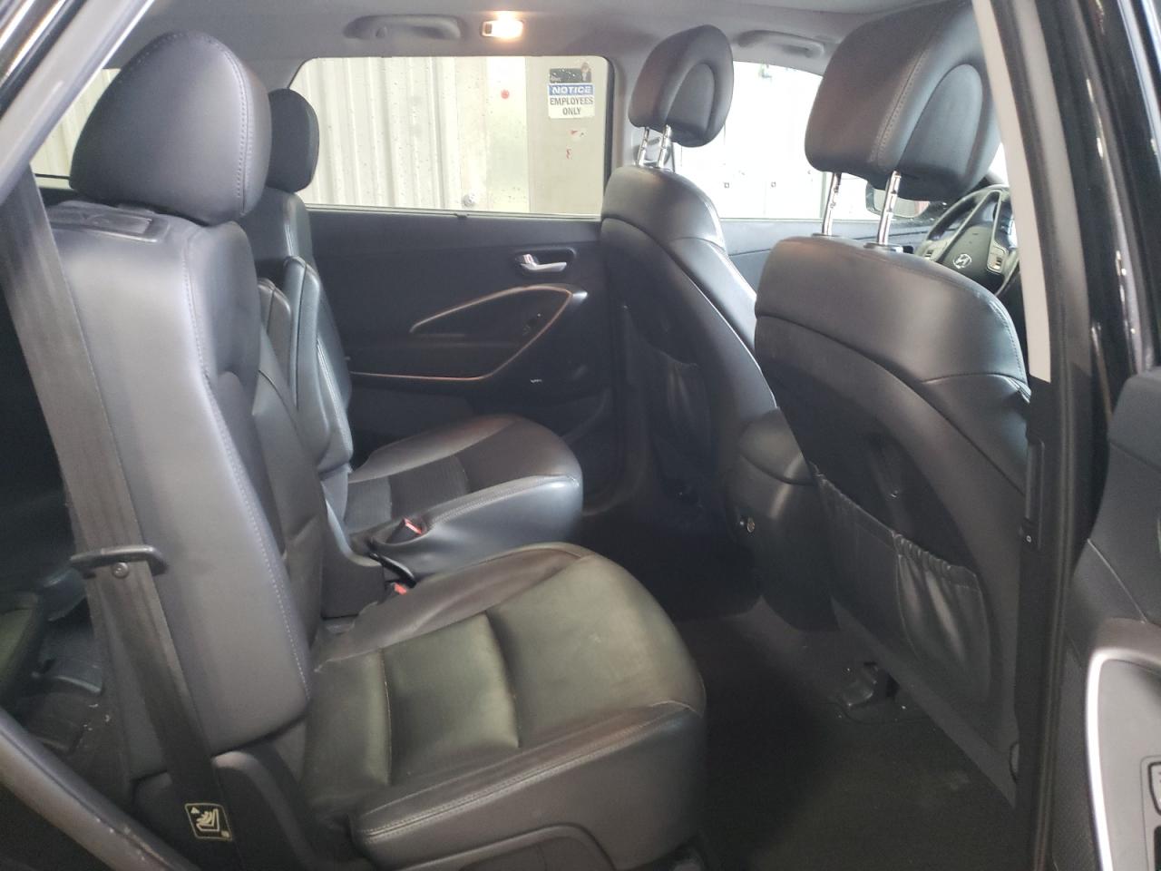 2014 Hyundai Santa Fe - Image 11