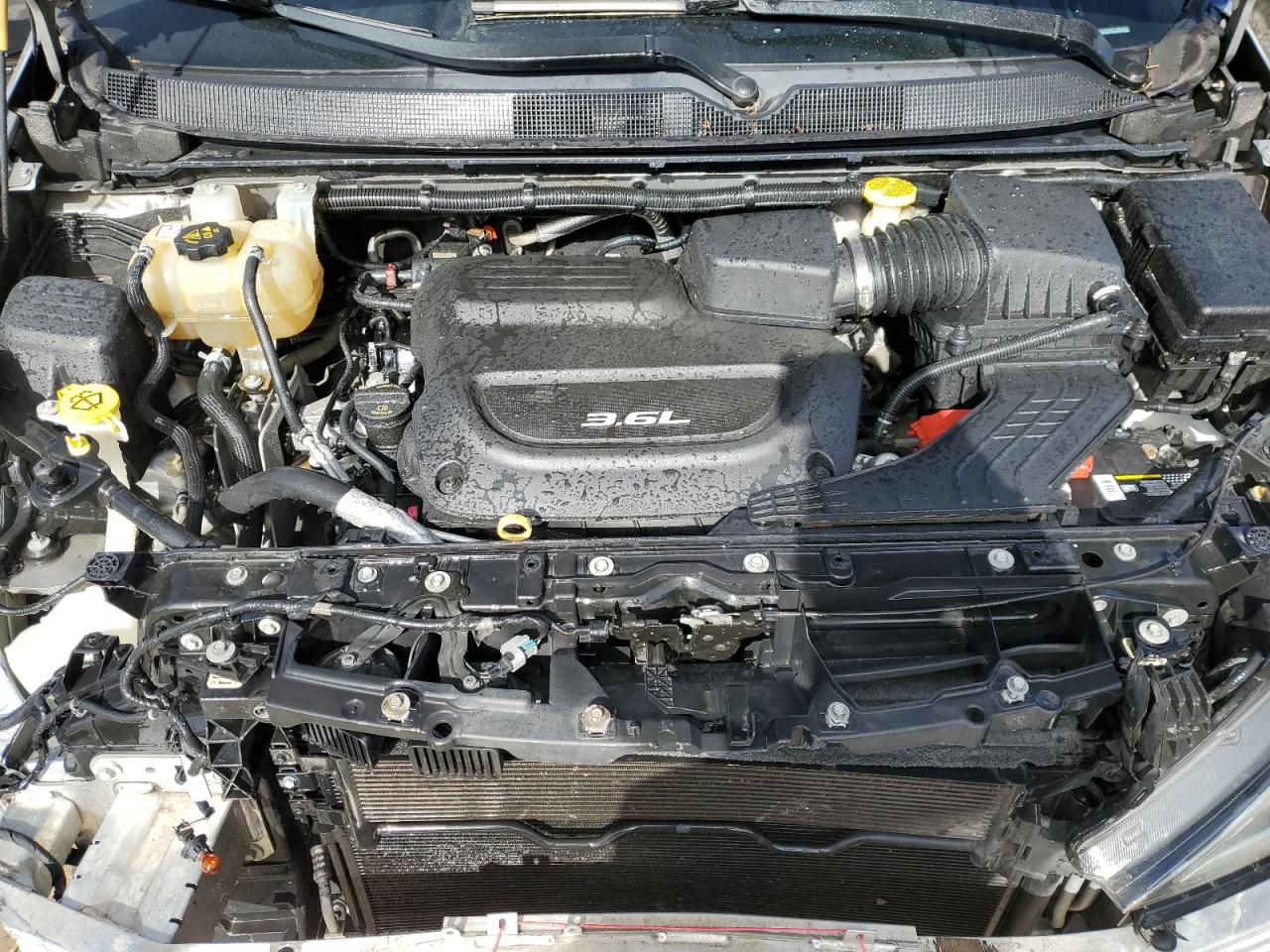 2017 Chrysler Pacifica - Image 12
