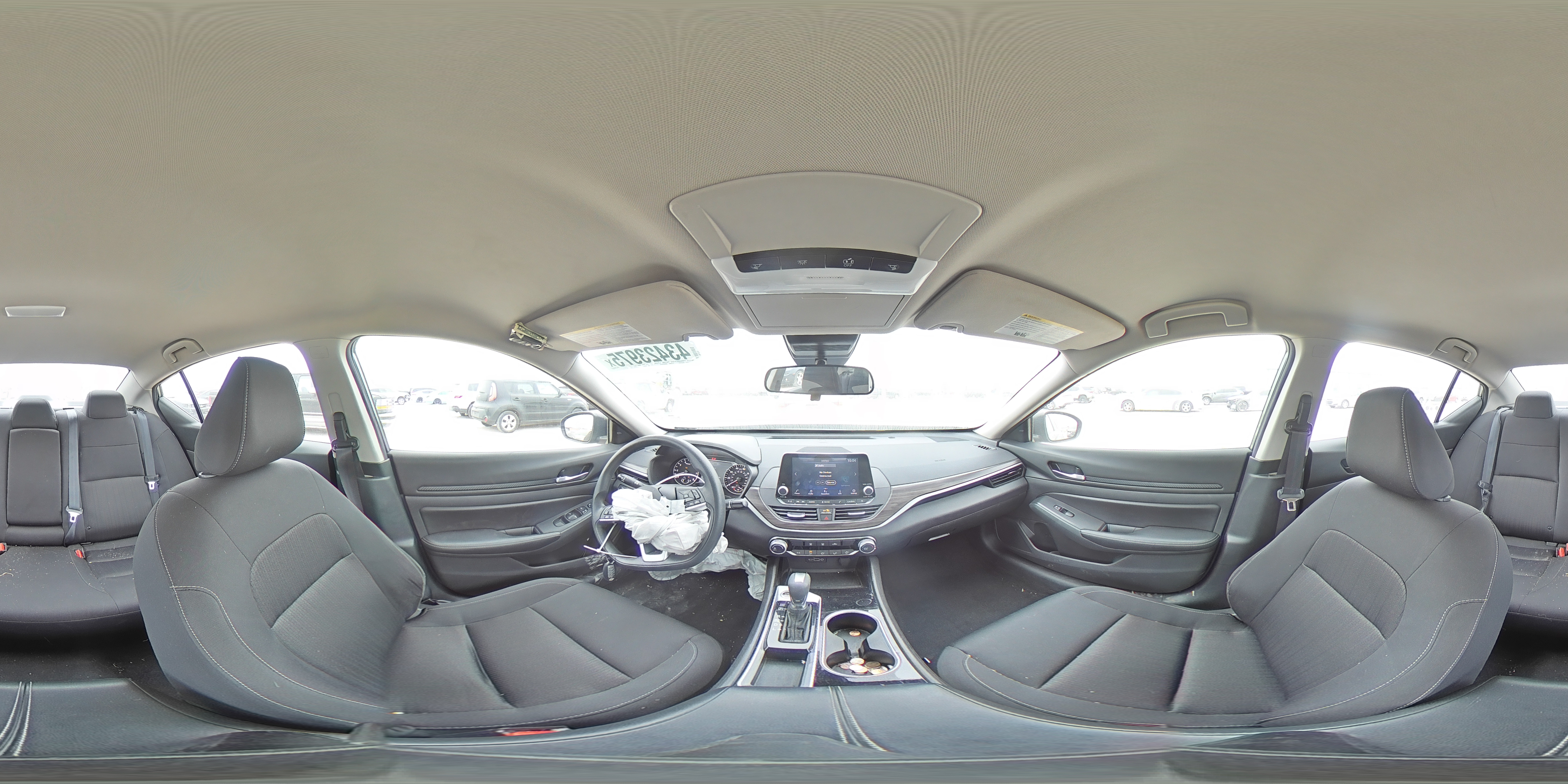 2024 Nissan Altima - Image 12
