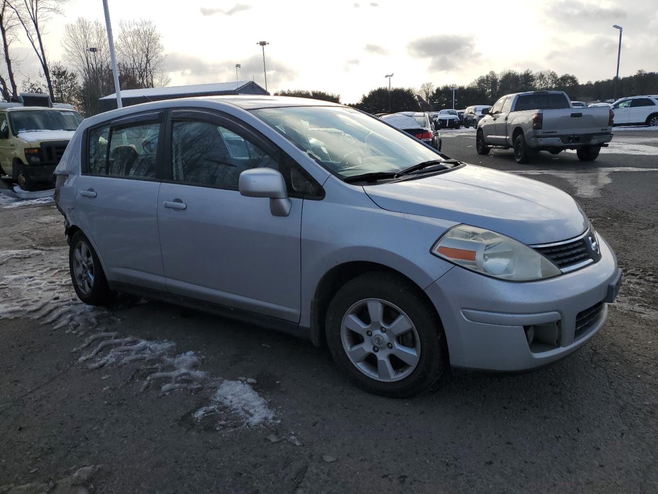 2009 Nissan Versa - Image 4