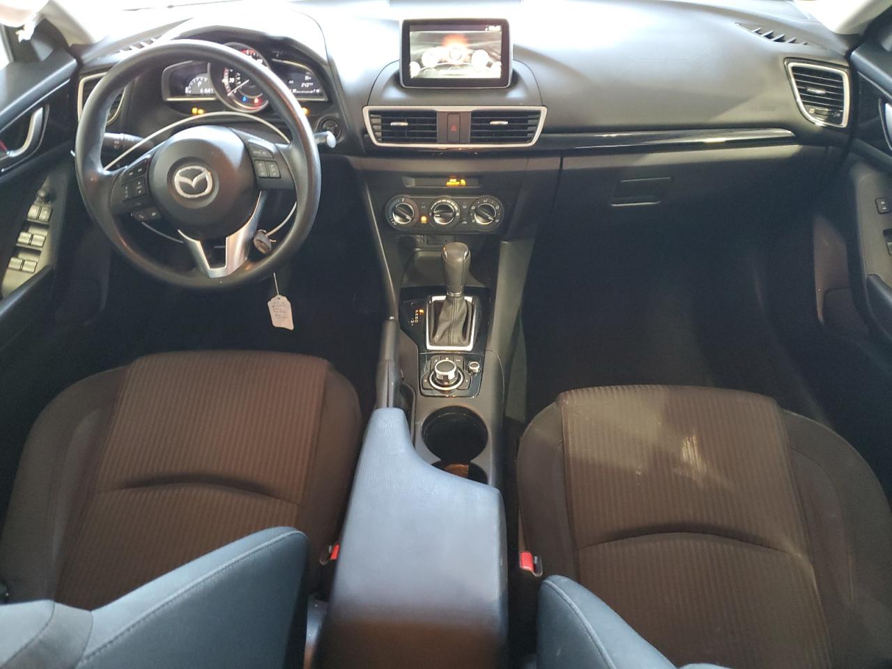 2016 Mazda 3 - Image 8