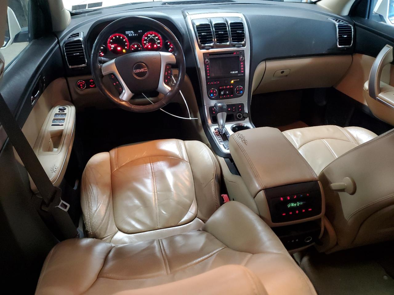 2010 GMC Acadia - Image 8