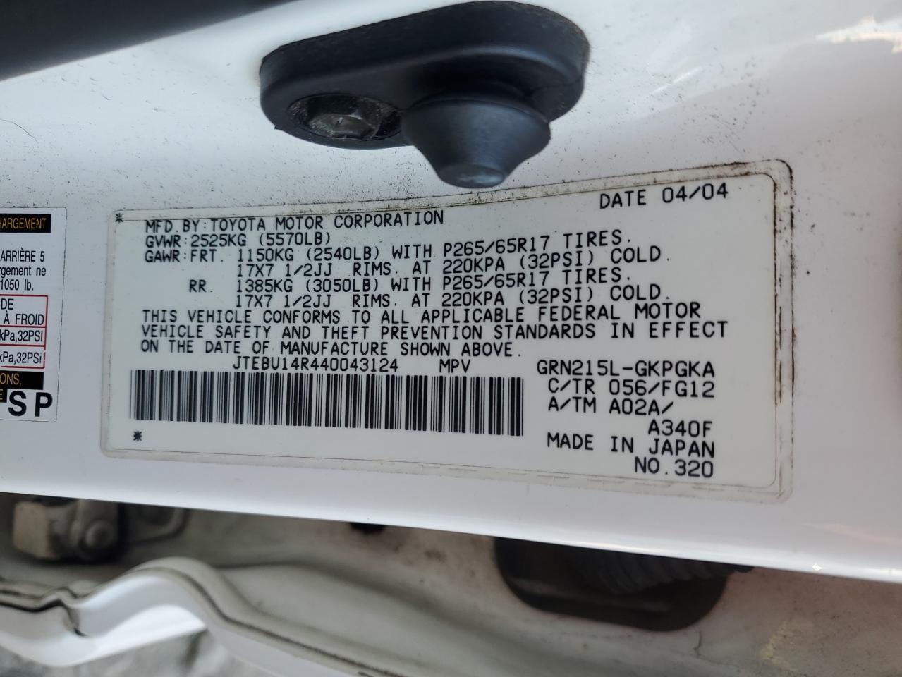 2004 Toyota 4Runner - Image 12