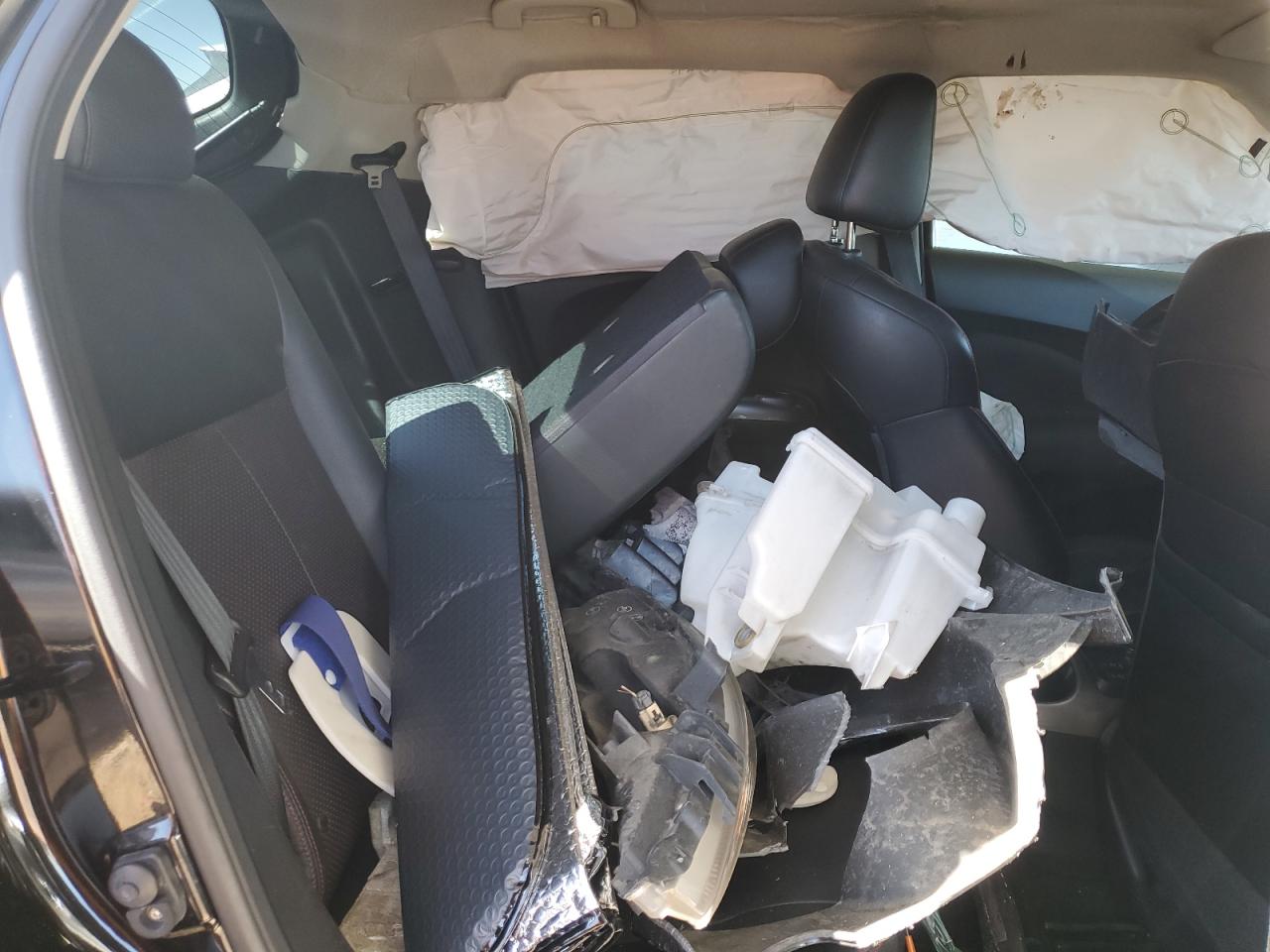 2013 Nissan Juke - Image 11