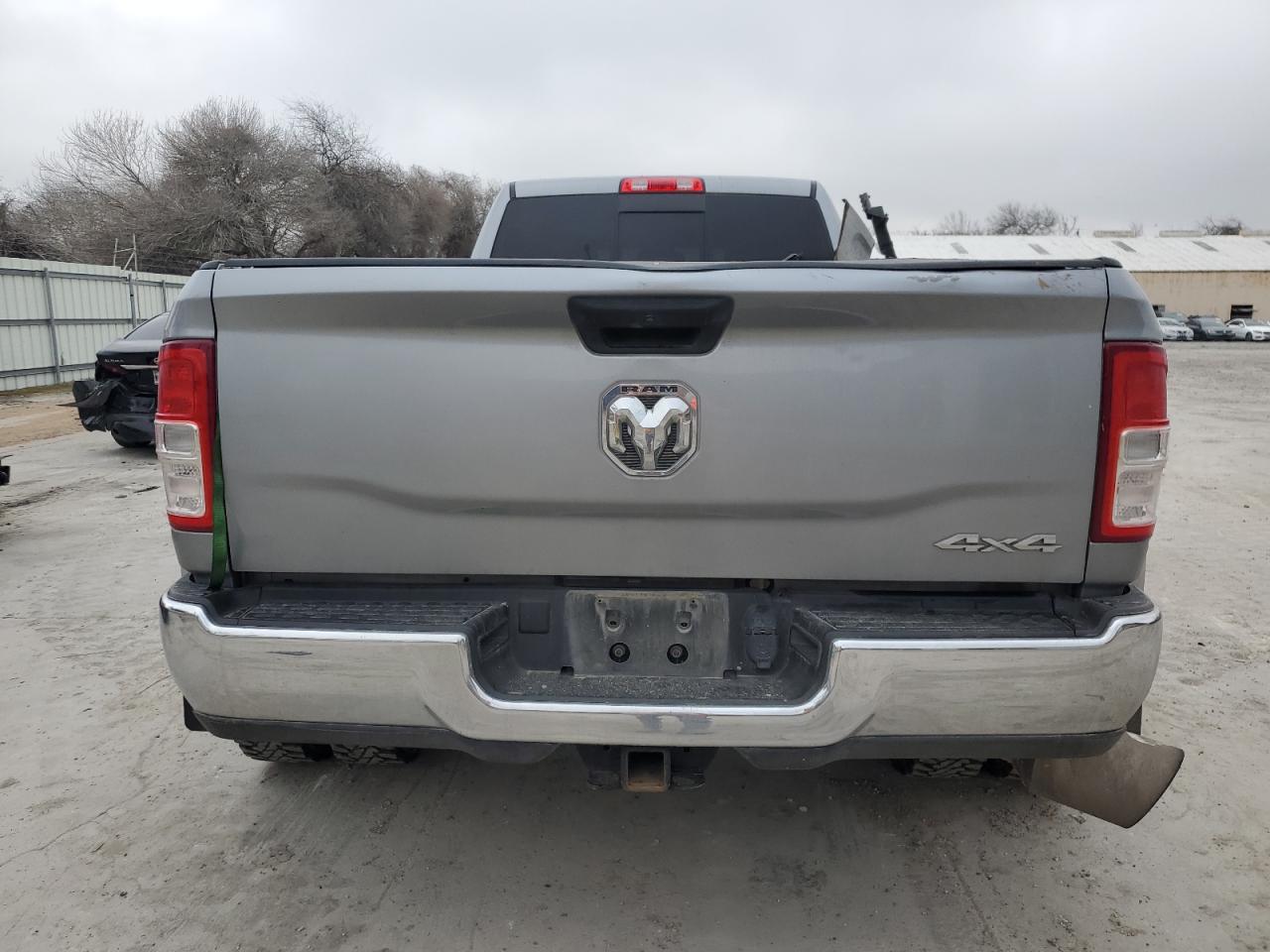 2021 RAM 3500 - Image 6