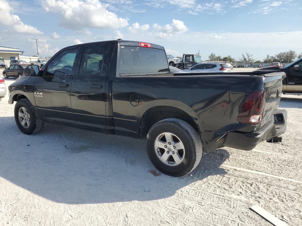 2014 RAM 1500 - Image 2