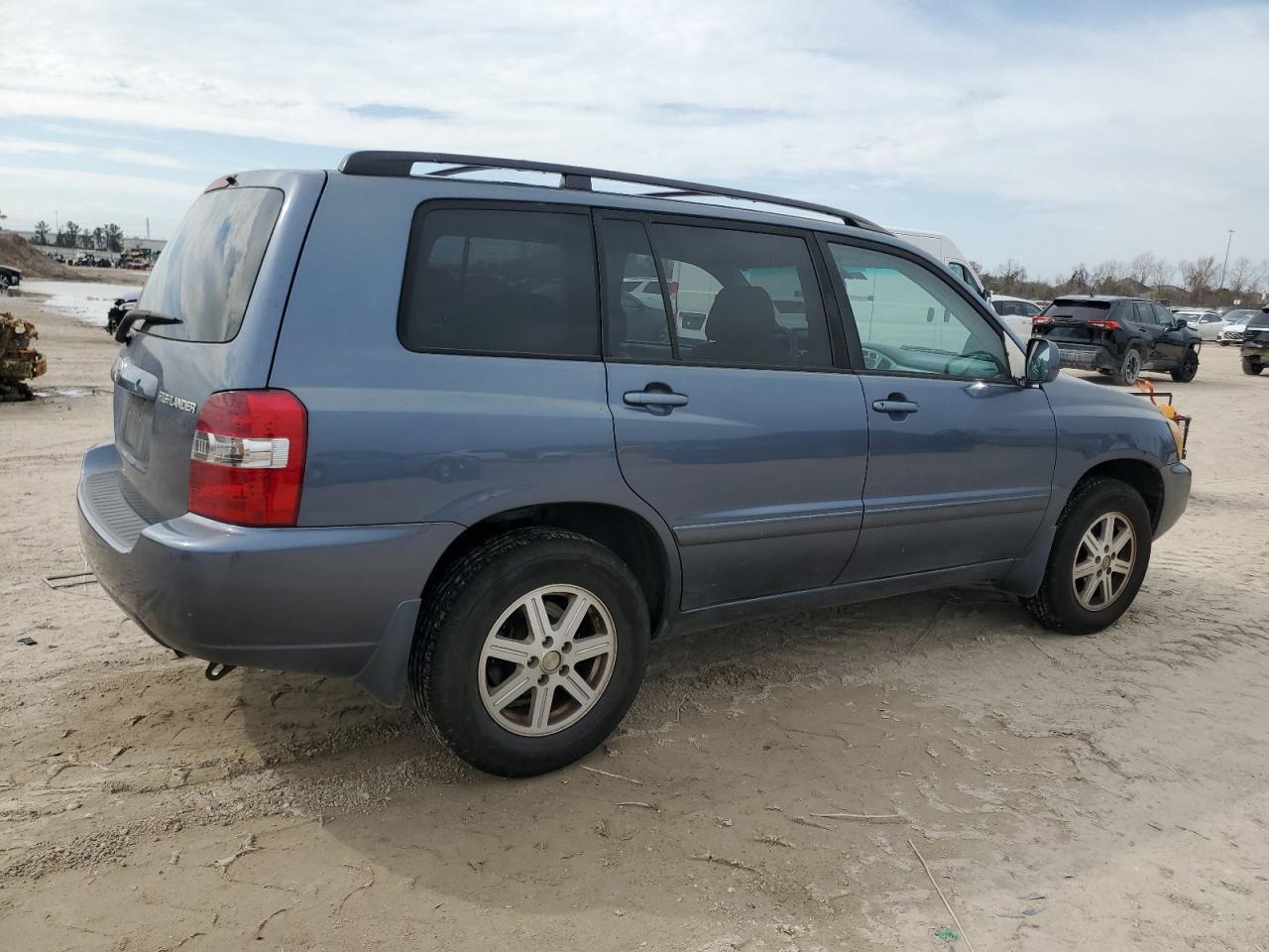 2005 Toyota Highlander - Image 3