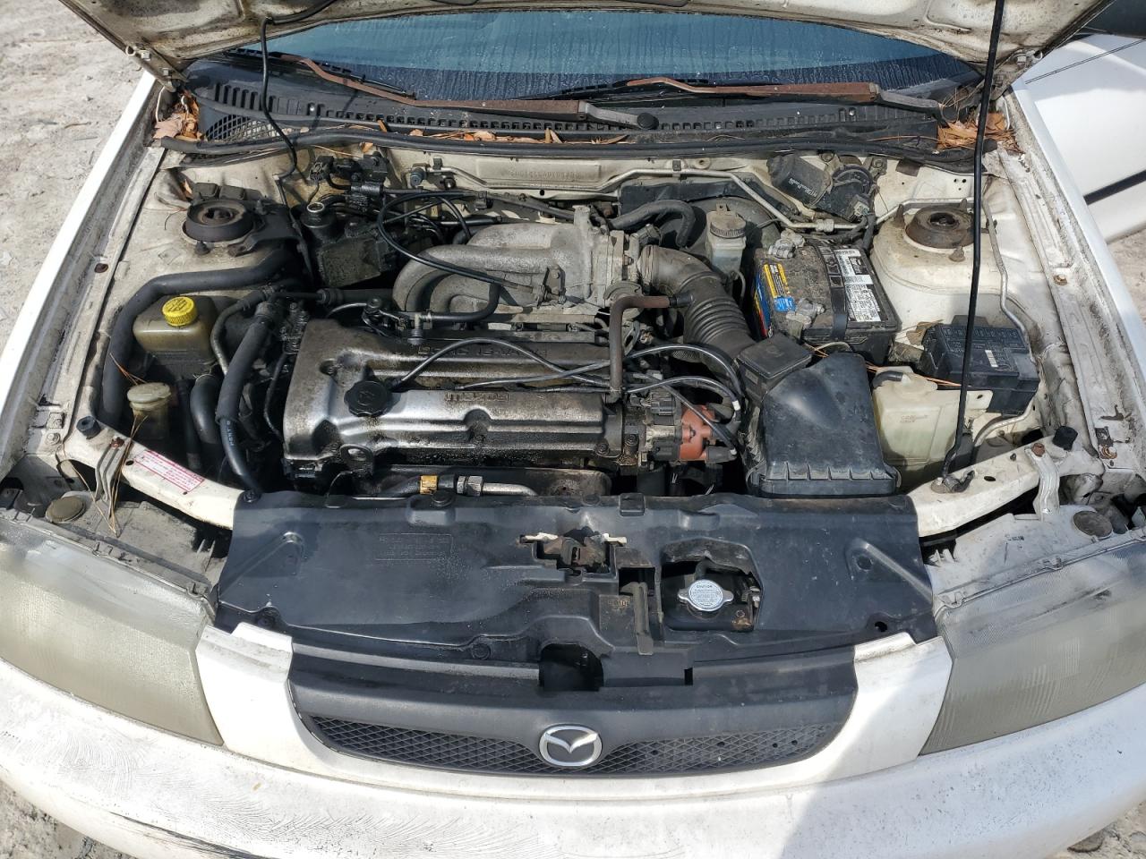 1998 Mazda Protege - Image 11