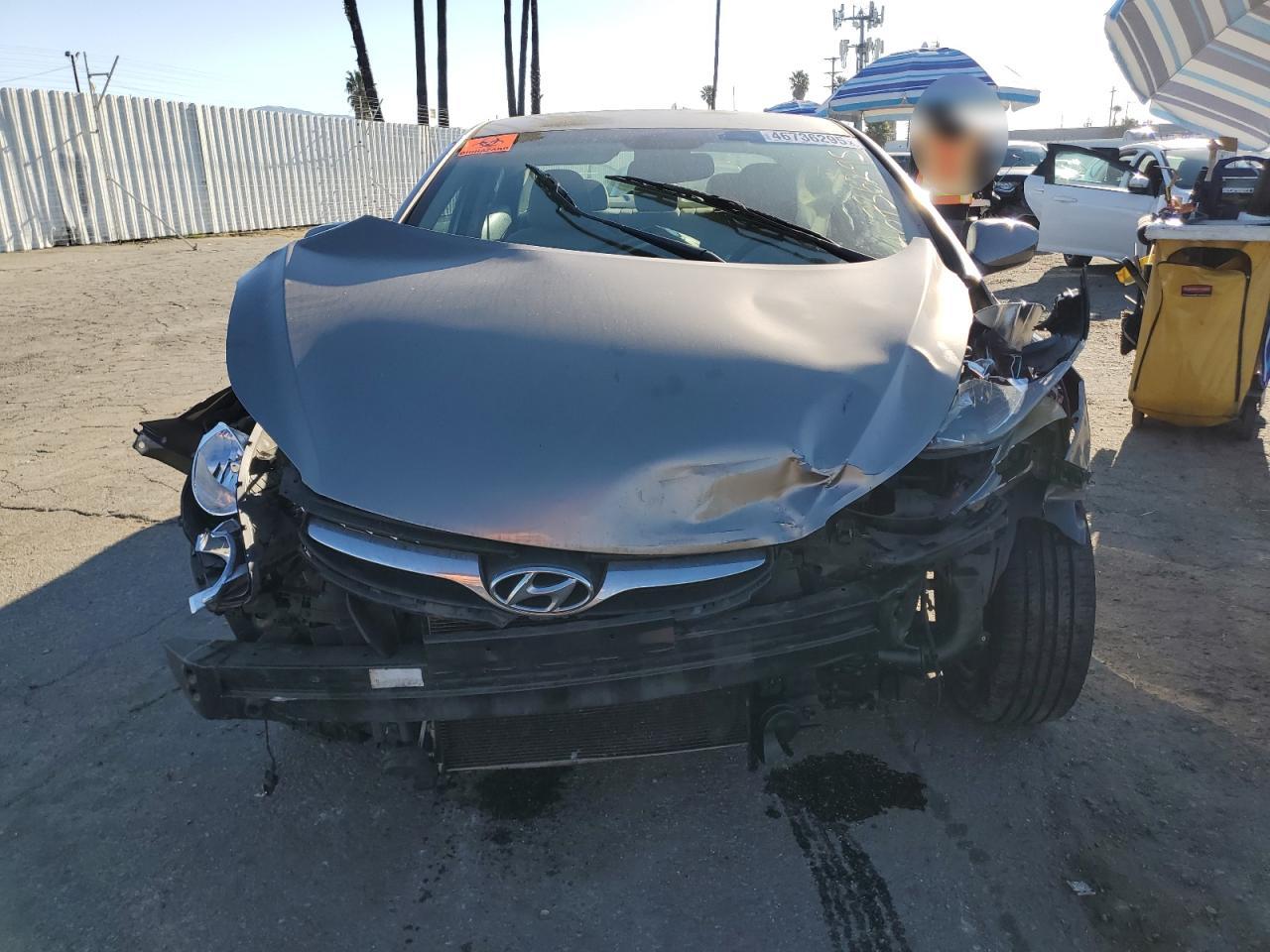 2013 Hyundai Elantra - Image 5