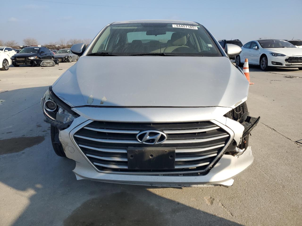 2017 Hyundai Elantra - Image 5