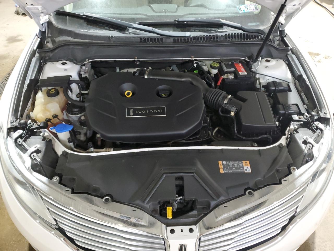 2013 Lincoln MKZ - Image 11