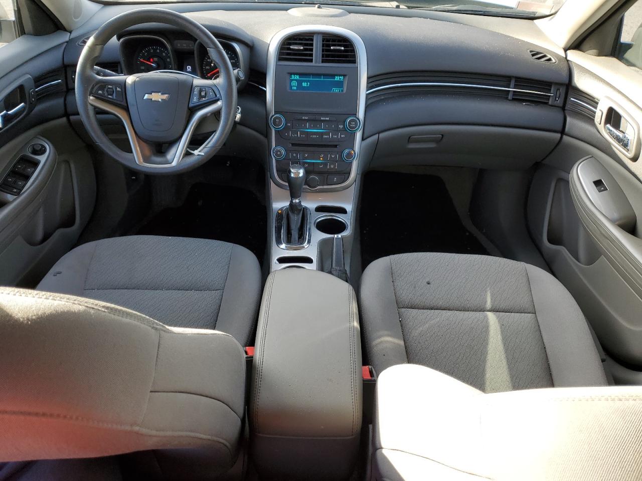 2016 Chevrolet Malibu - Image 8
