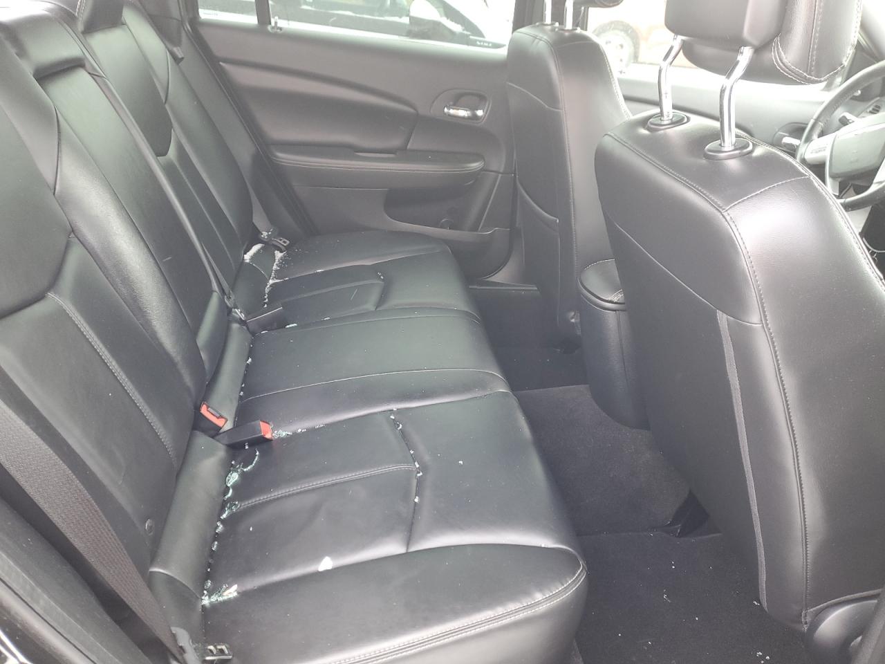 2011 Chrysler 200 - Image 10