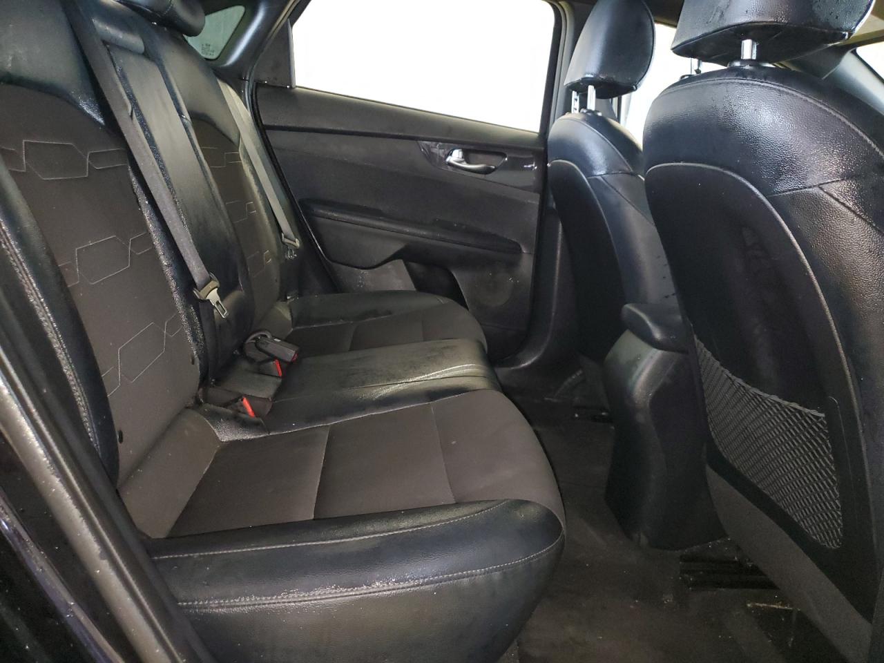 2021 Kia Forte - Image 10