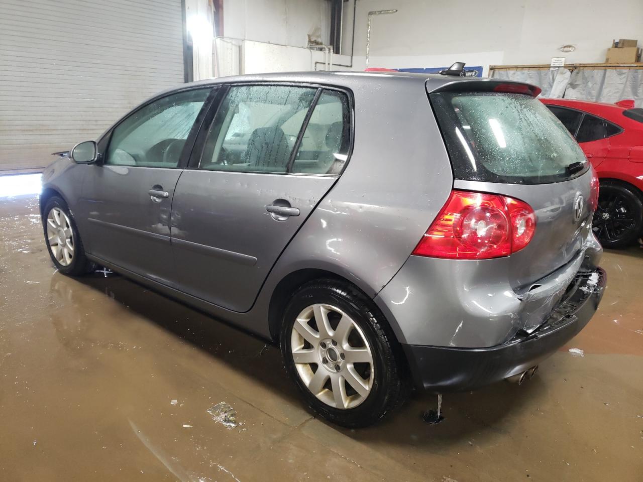 2008 Volkswagen Golf - Image 2
