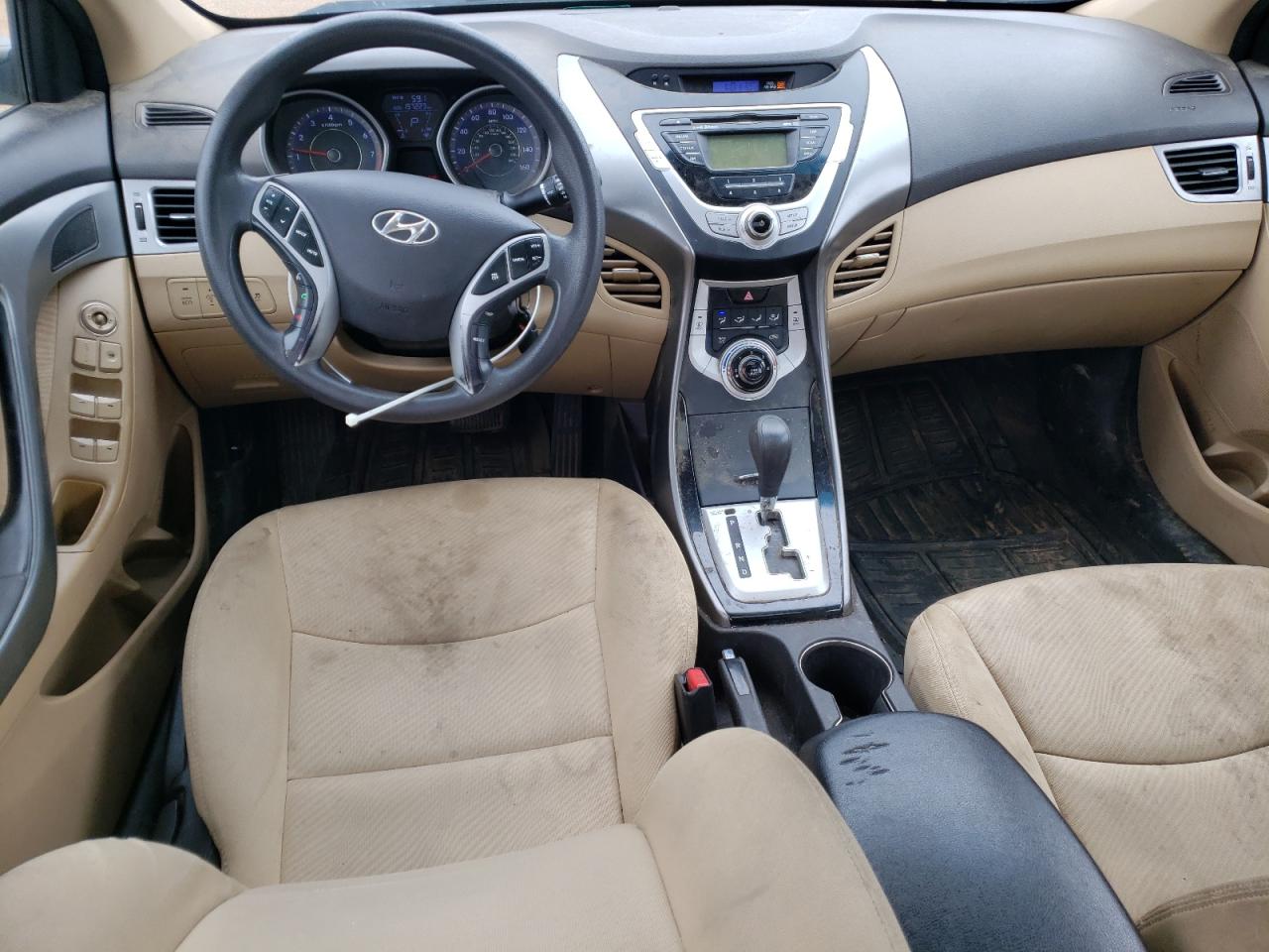 2012 Hyundai Elantra - Image 8