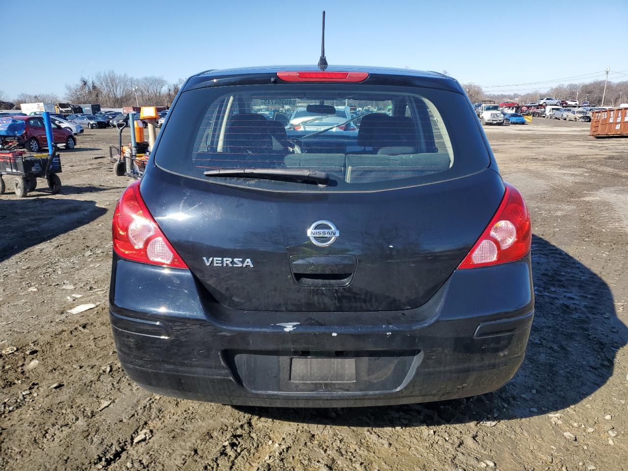 2012 Nissan Versa - Image 6