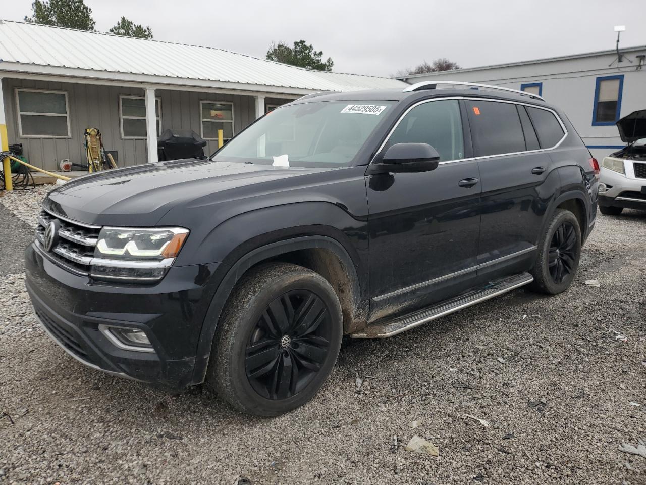 2019 Volkswagen Atlas Sel Premium for Sale in Prairie Grove, AR - Side