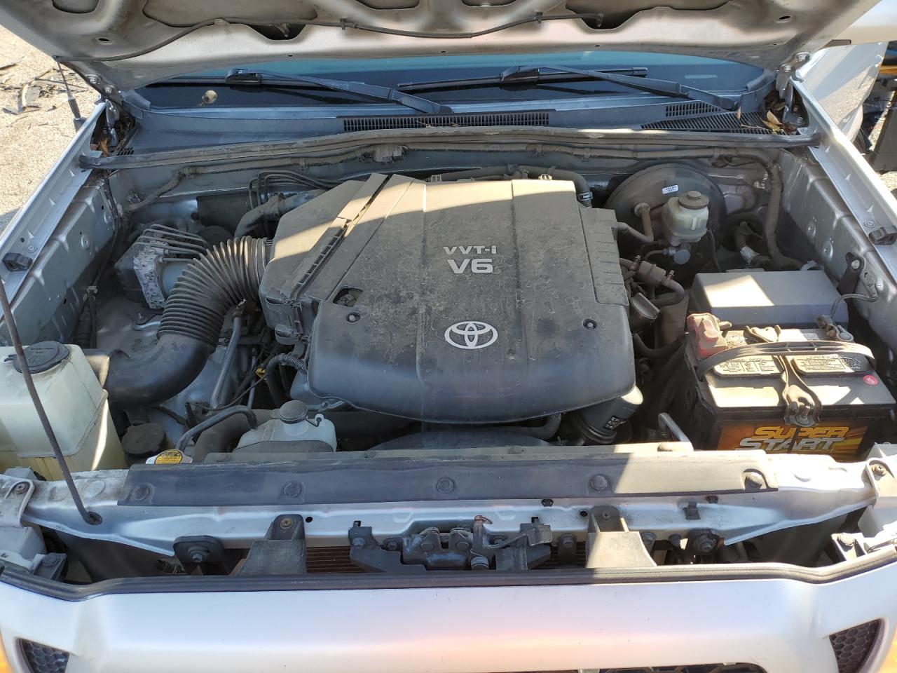 2011 Toyota Tacoma - Image 11