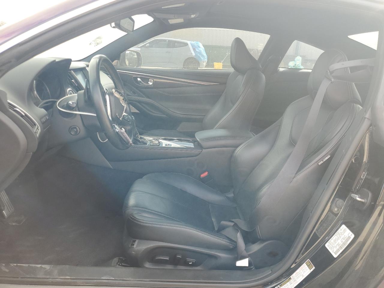 2018 Infiniti Q60 - Image 7